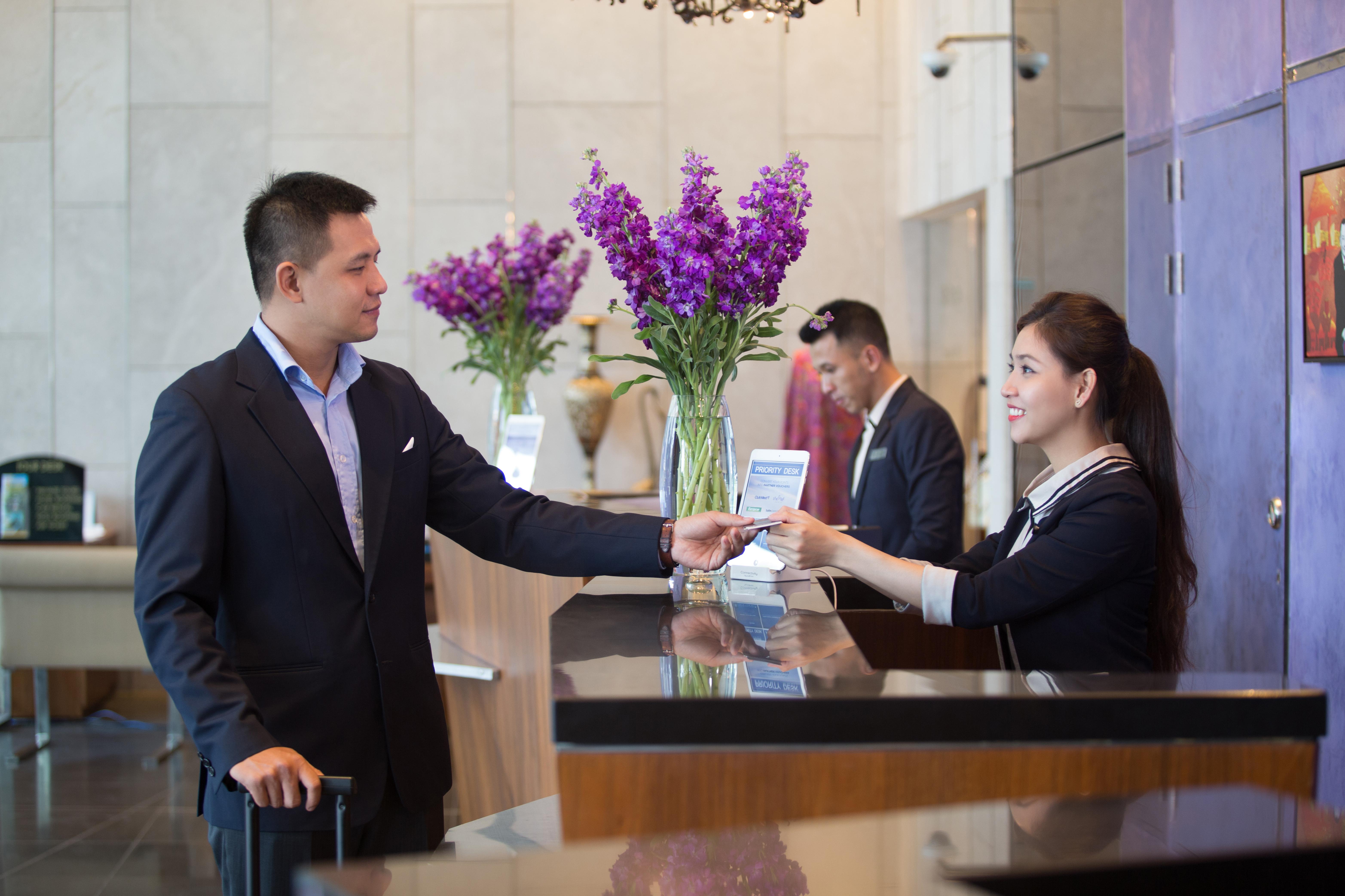 Отель Pullman Saigon Centre Хошимин Экстерьер фото