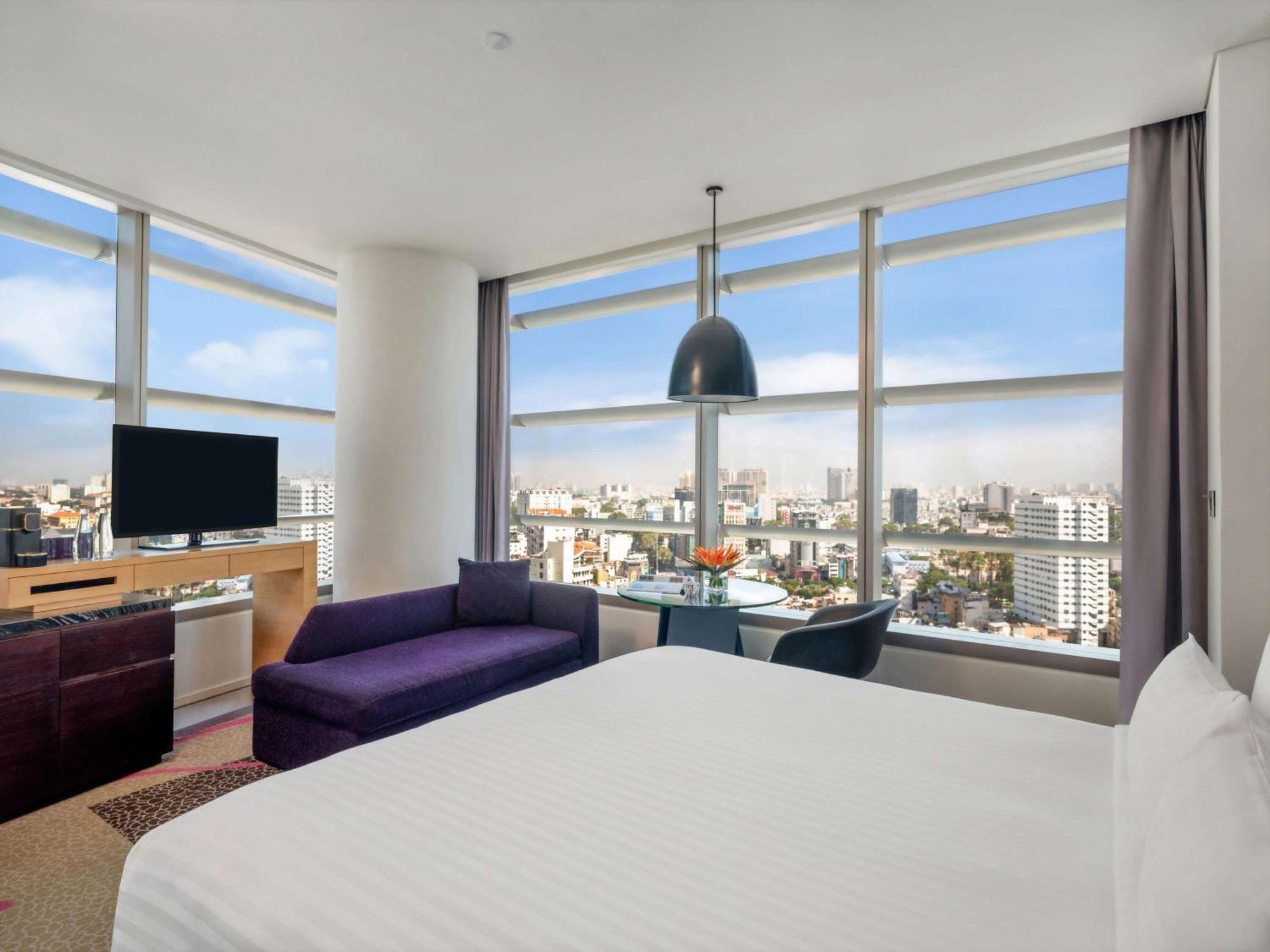 Отель Pullman Saigon Centre Хошимин Экстерьер фото