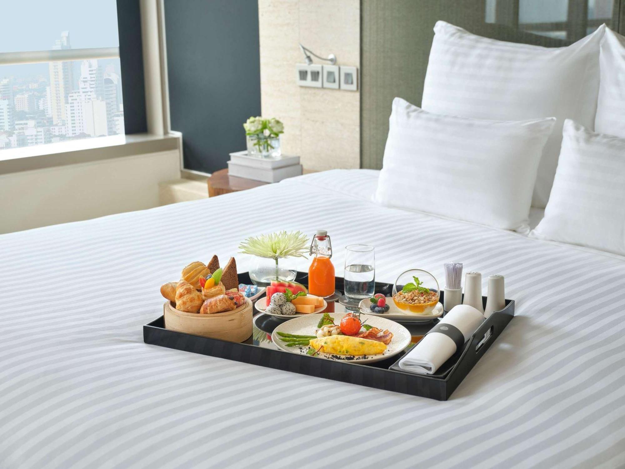 Отель Pullman Saigon Centre Хошимин Экстерьер фото